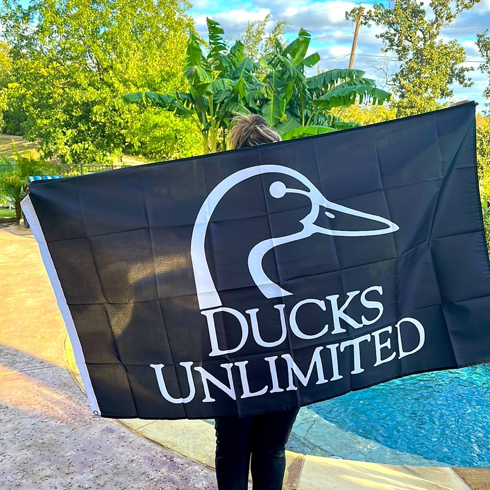 Great custom DU unlimited rare black and white 3x5’ flag with grommets.